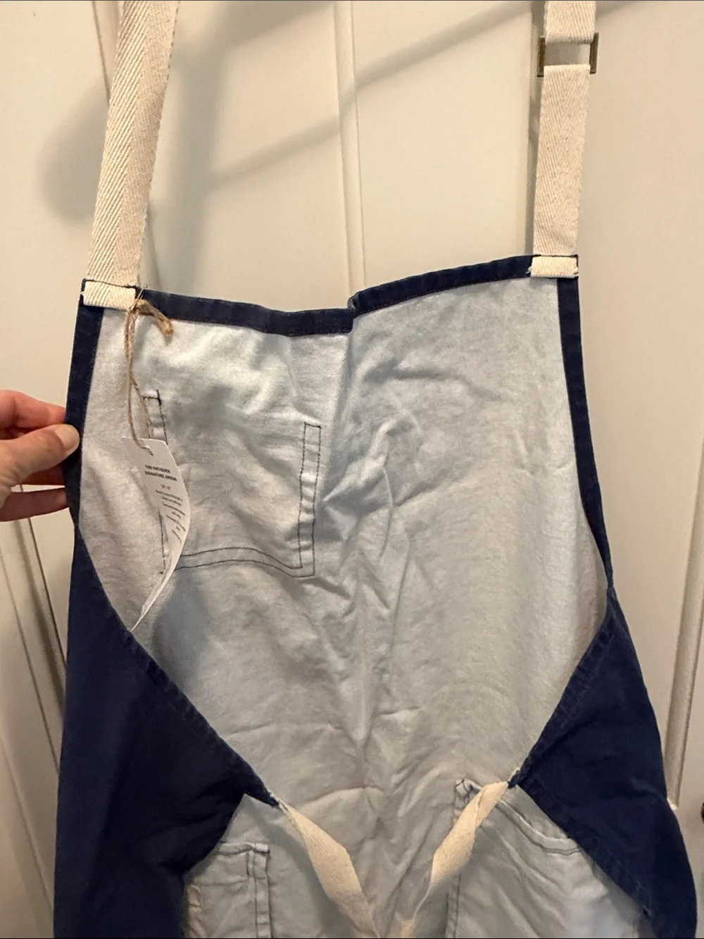 NWT Sur la Table Navy Blue Women's Utility Apron with Cream Straps
